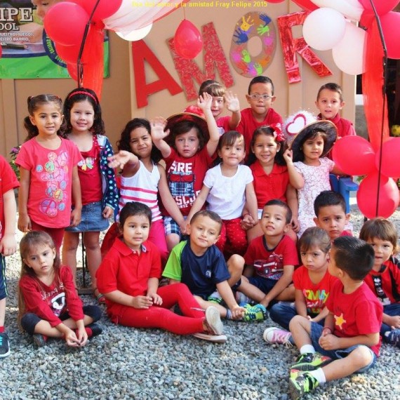 Día del Amor y la Amistad en Fray Felipe Bilingual School